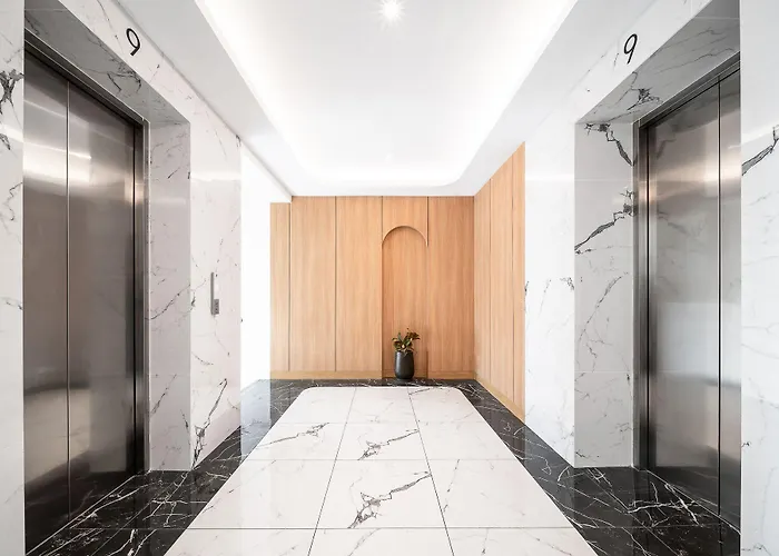 Glow Sukhumvit 71 Hotel 4*