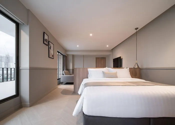 Hotel Glow Sukhumvit 71 4*